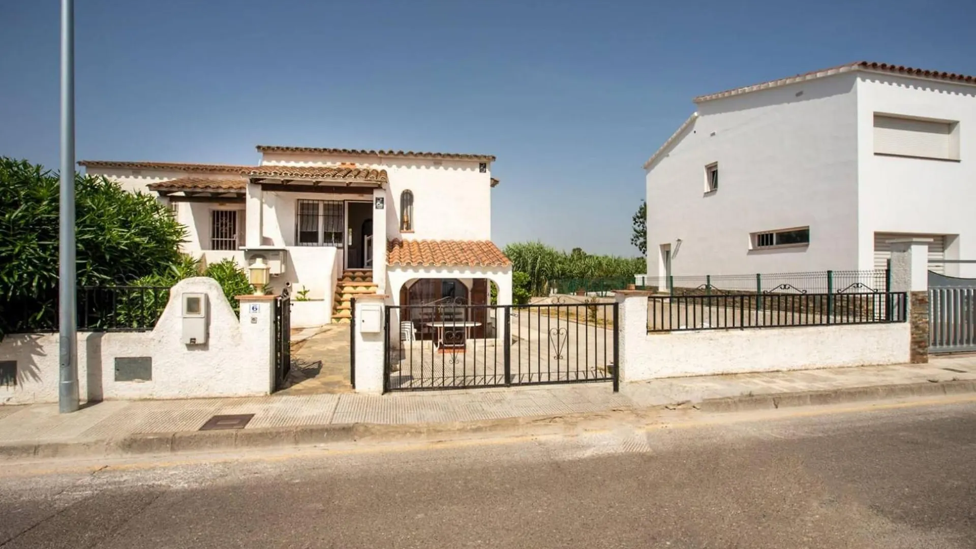 Villa Casita En Empuriabrava Jardin Av-17 Girona Casa vacanze